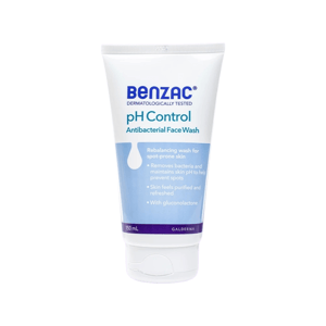 Sữa rửa mặt cho da mụn BENZAC pH Control Antibacterial Wash 150ml