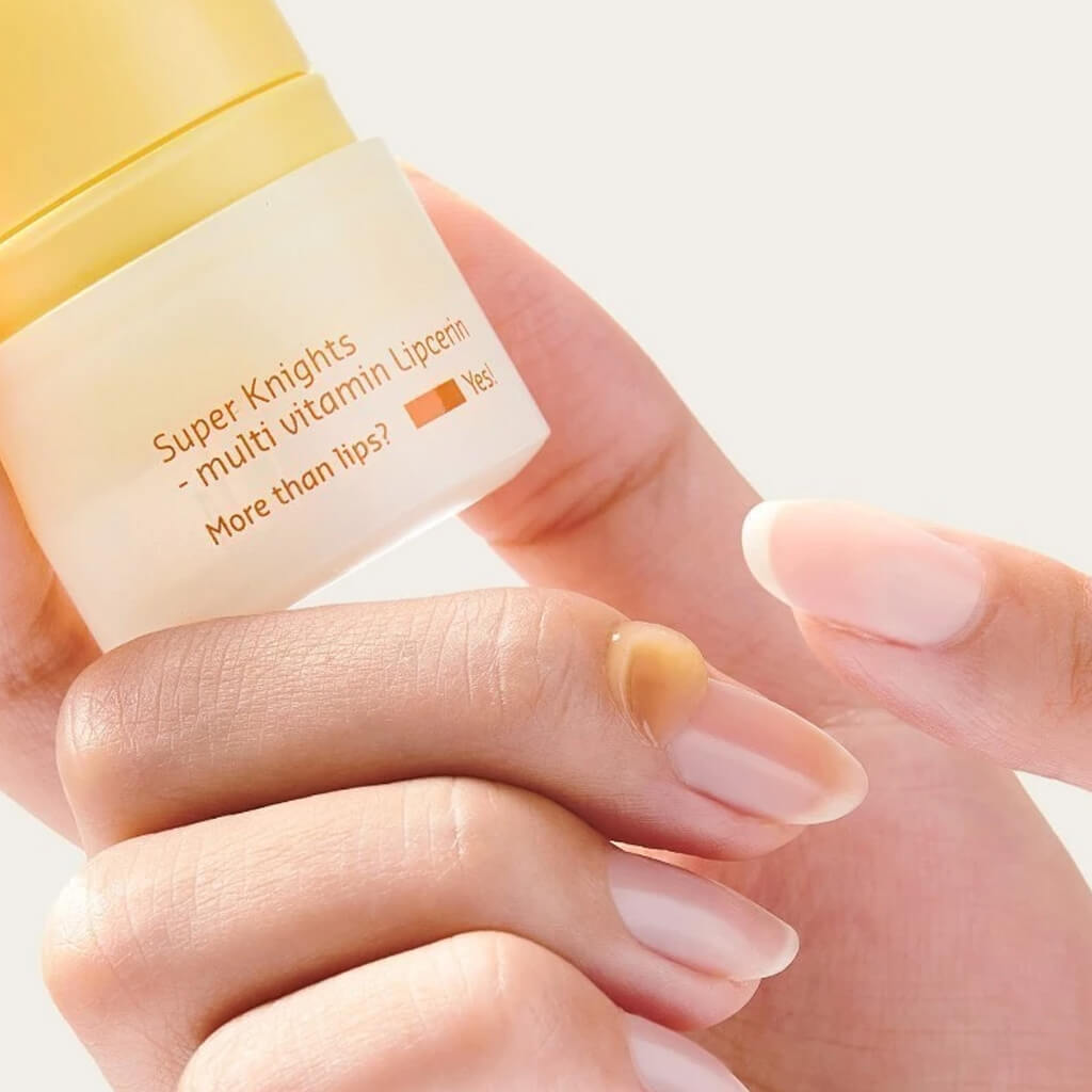 Dưỡng môi Belif Super Knights Multi Vitamin Lipcerin 15ml Dưỡng môi Belif Super Knights Multi Vitamin Lipcerin 15ml